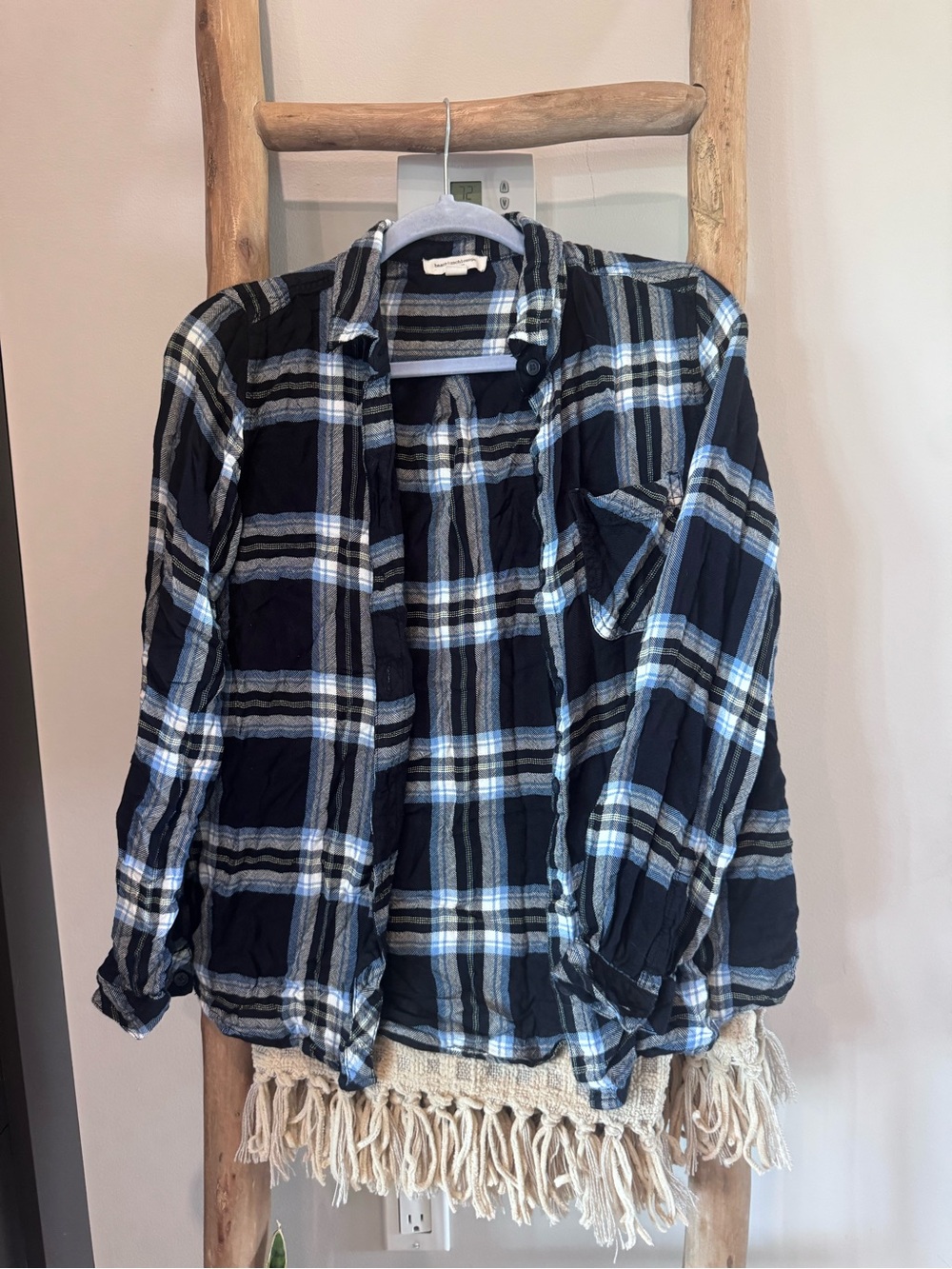 beachlunchlounge Black and Navy Plaid Shirt size medium